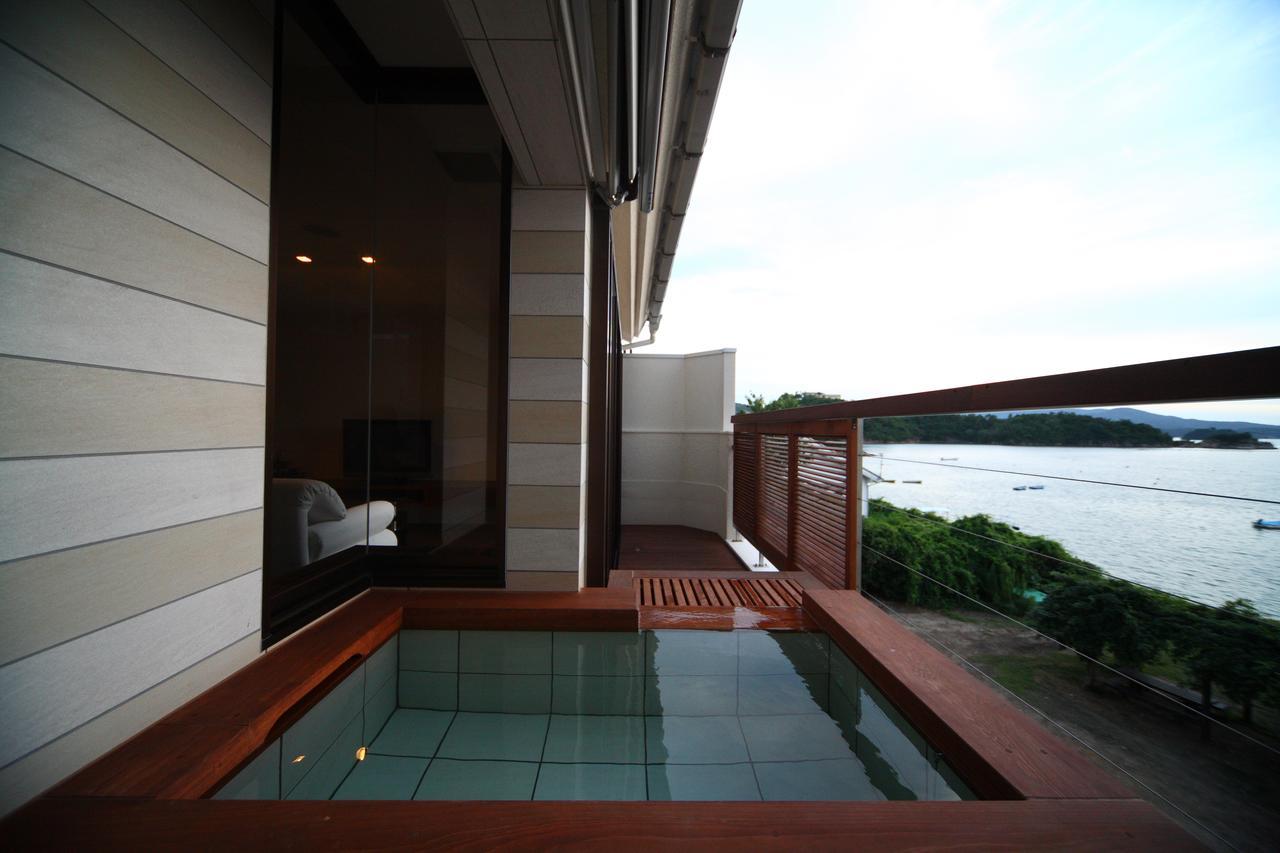 Uminoyasuragi Hotel Ryugu Kami Amakusa Exterior foto